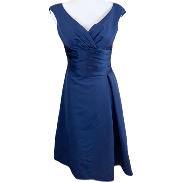 David’s Bridal Navy Blue Formal Dress- Size 4 - Picture 2 of 9